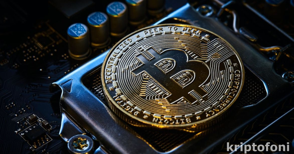 Kripto Dağının Tepesinde İlginç İsimler! Deaton’un Ripple Sürprizi