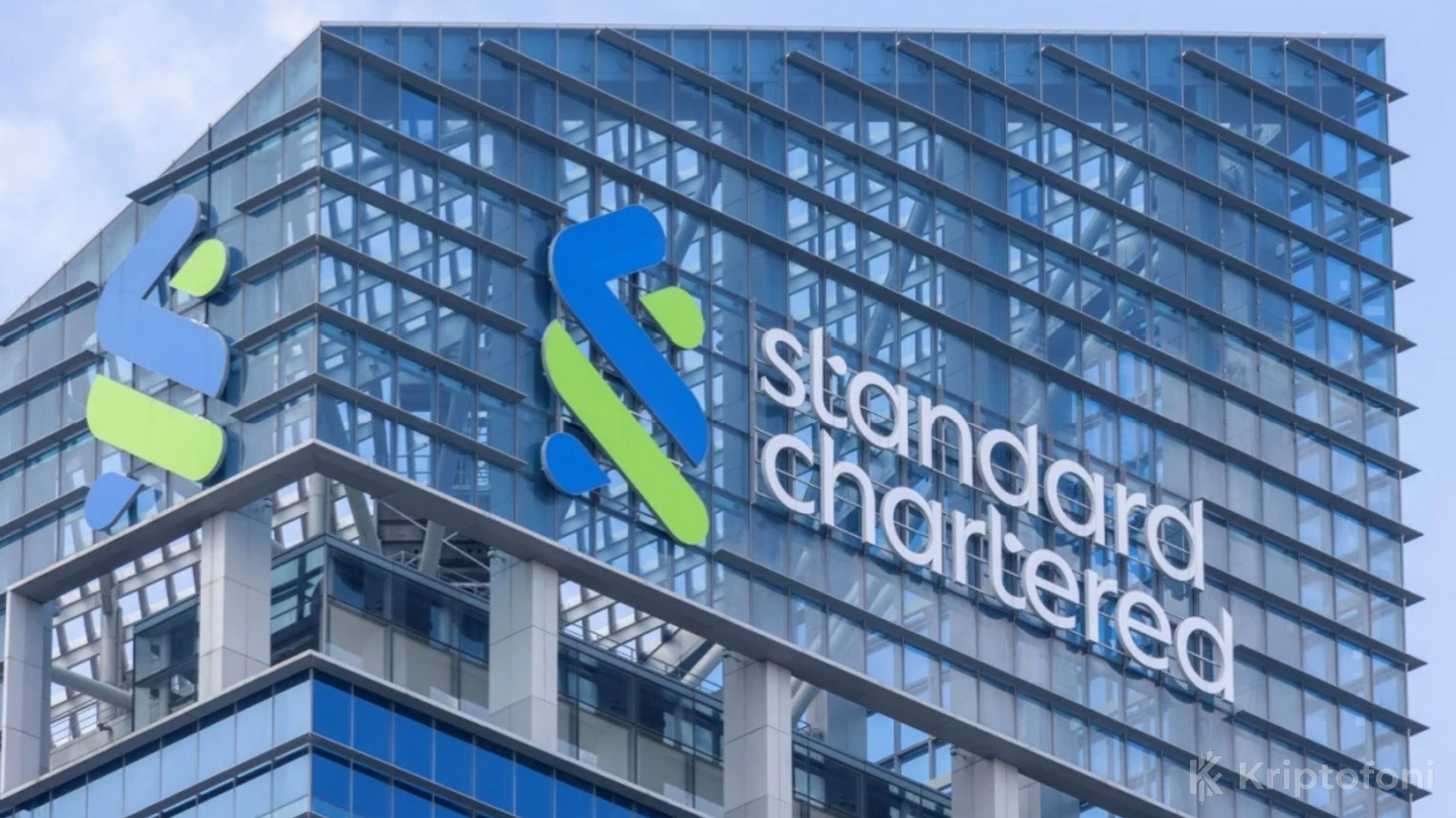 Standard Chartered Kriptoya Damgasını Vurdu: Kurumlara Bitcoin ve Ethereum Spot İşlemleri Başladı